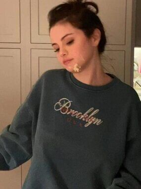 urban outfitters brooklyn new york crewneck sweatshirt